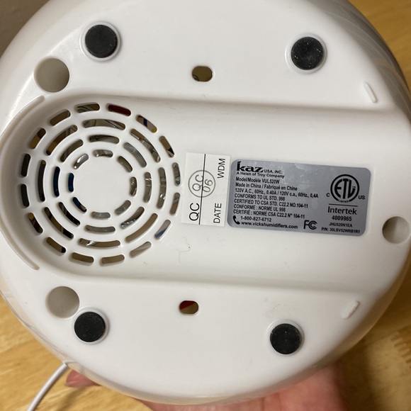 Vicks humidifier - Picture 3 of 4